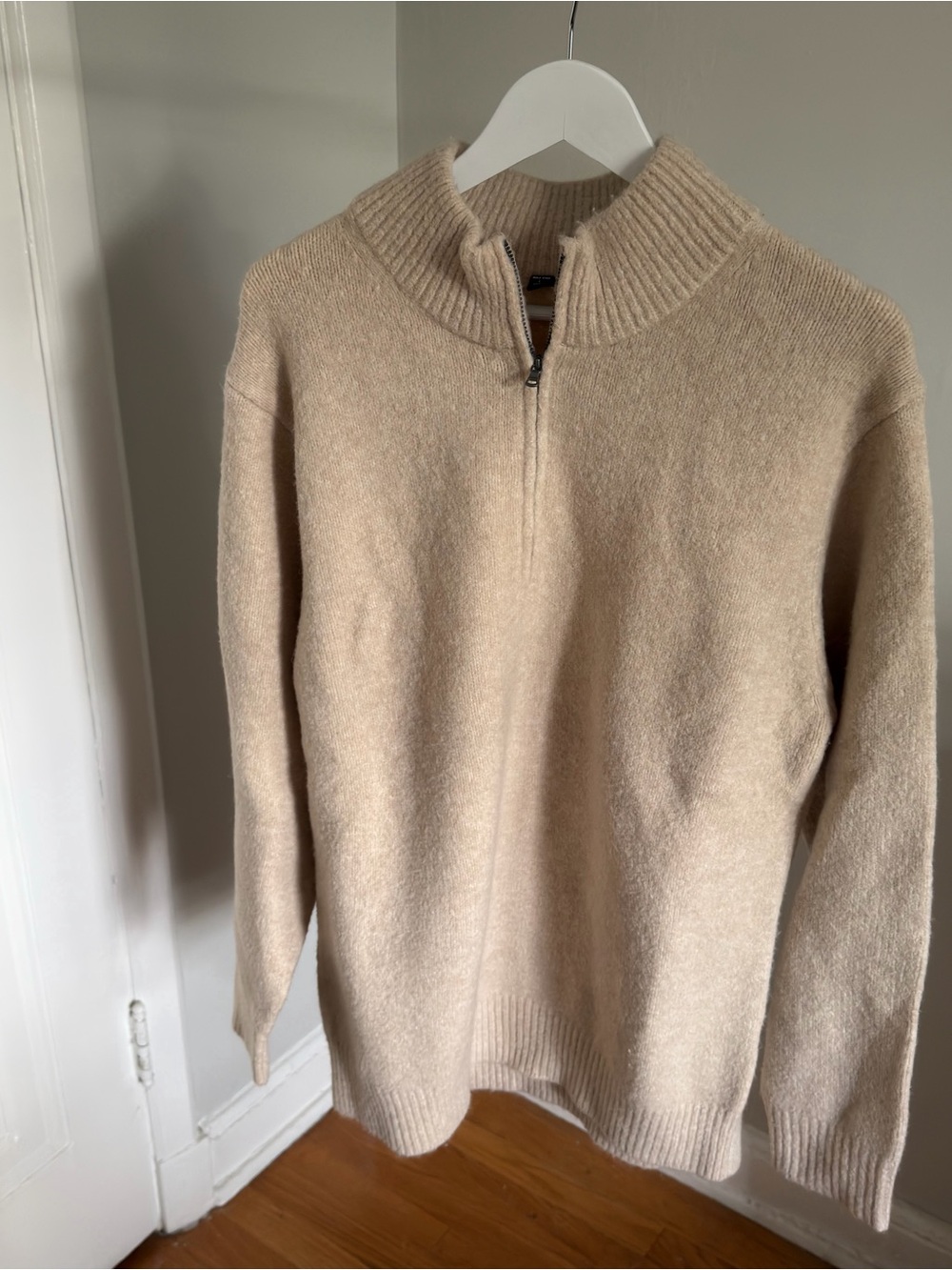 Uniqlo Men's Half-Zip Sweater in Beige